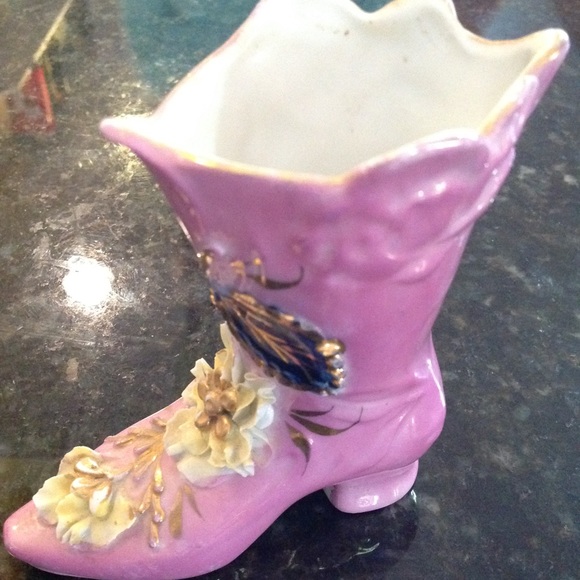 Porcelain Boot